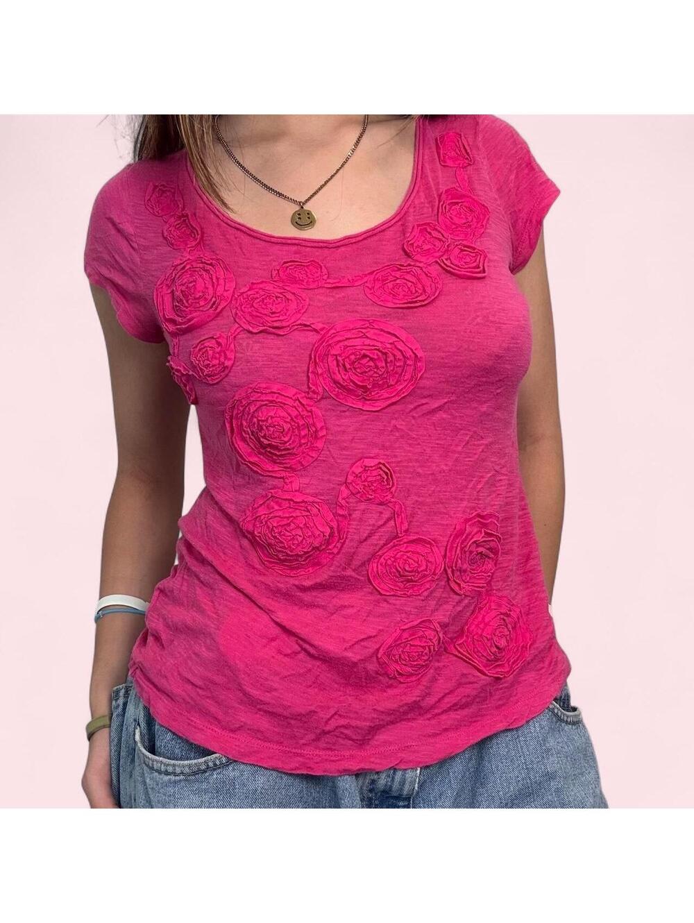 Pink loosely fitted t shirt floral appliqué scoop neck Lauren Conrad size small
